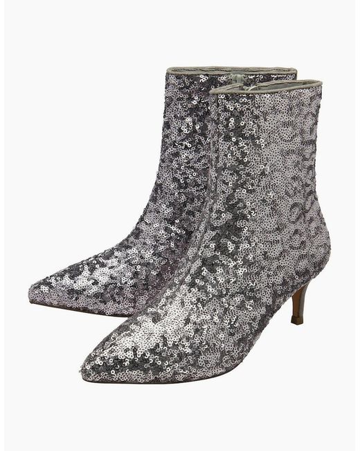 Ravel Brown Currans Ankle Boots
