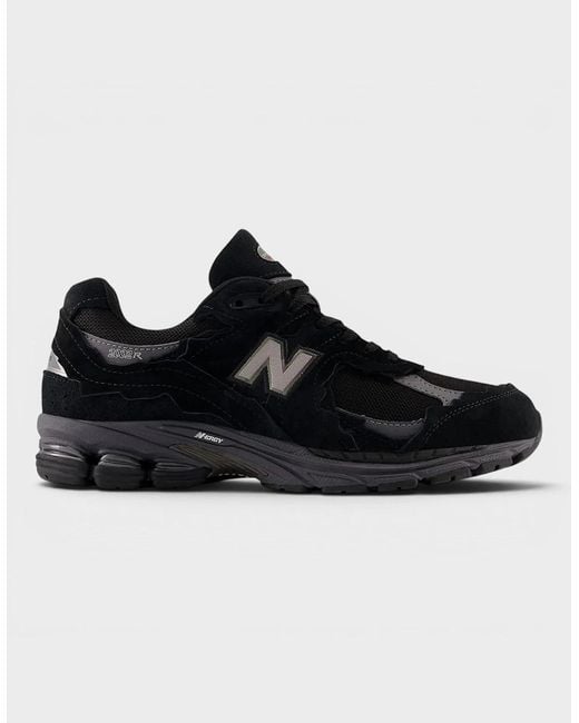 New Balance Black 2002R Gore-Tex Protection Pack Magnet