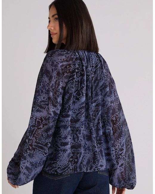 Ro&zo Blue Voluminous Animal Blouson Sleeve Blouse