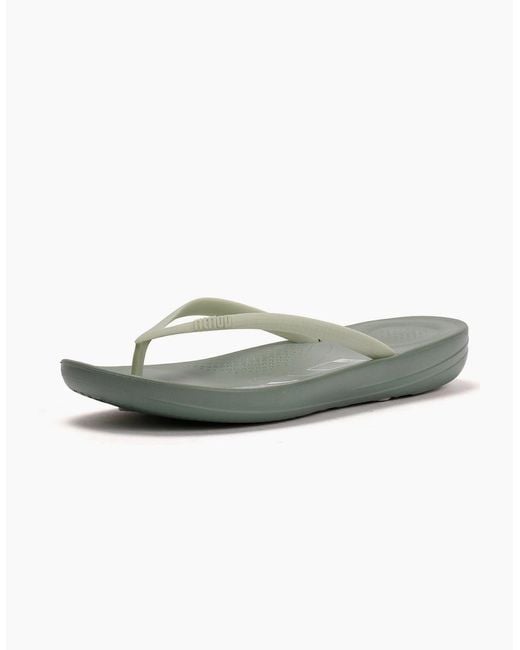 Fitflop Green Iqushion X Pantone Flip-Flops