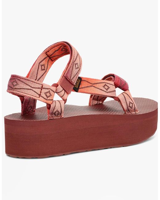 Teva Red Flatform Universal Sunscape Sandals Waterless Scarlet