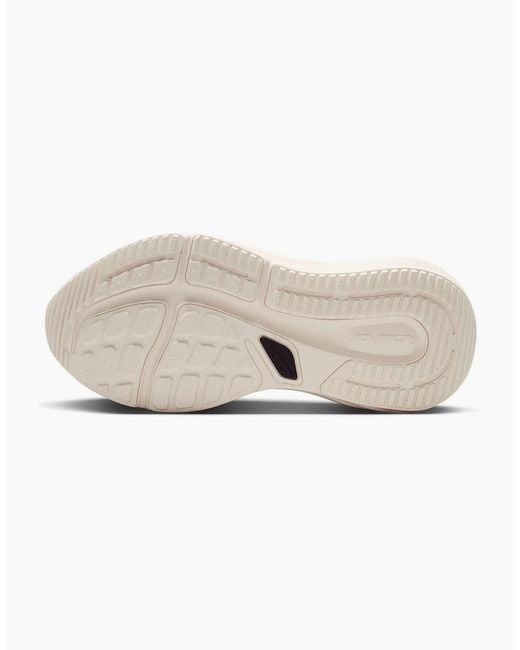 Nike White Ladies Winflo 12 Trainers