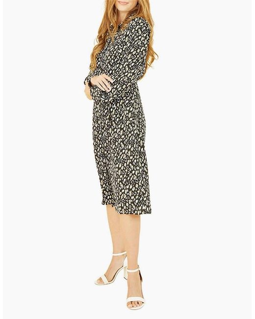 Yumi' Black Leopard Collared Neck Midi Dress
