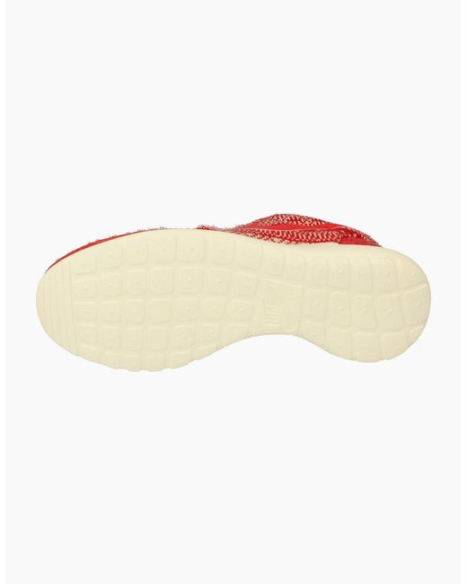 Nike Red Rosherun Winter Trainers 685286 661