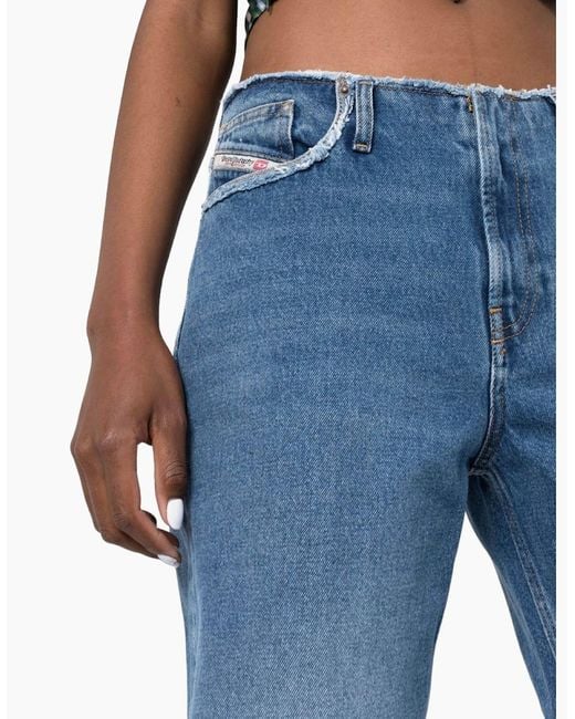 DIESEL Blue D-Ark 007F3 Denim Jeans Relaxed Fit Mid Waist Straight Leg Pants