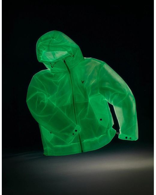 Lyle & Scott White Glow Reactive Wadded Shell Jacket for men