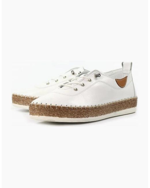Lunar White Evie Fle050