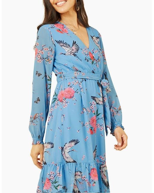 Yumi' Blue Crane Print V-Neck Midi Wrap Dress