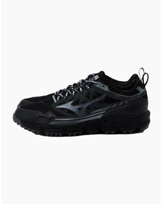 Mizuno Black Daichi Ls/Metallic/Iron Gate Trainers
