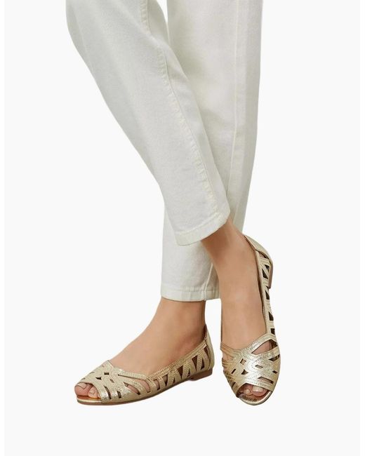 Dorothy Perkins White Ladies Prim Peep Toe Wide Pumps