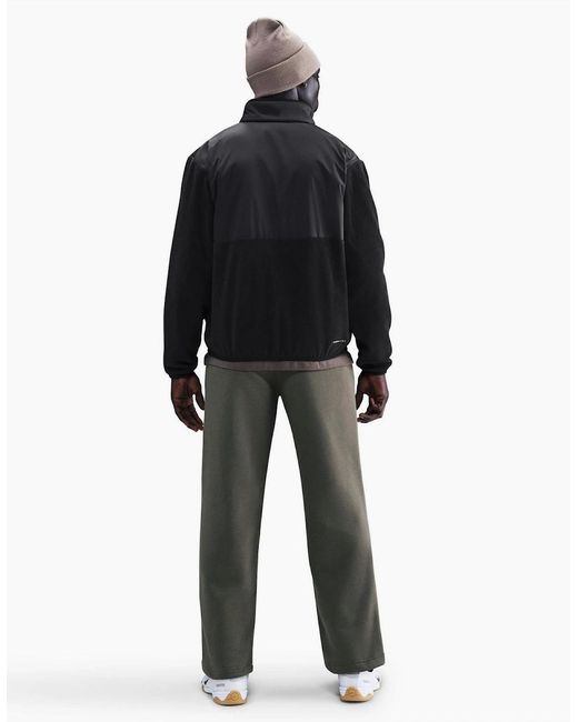 Nike Black Solid Patterned Full Zipper Sweat Jacket With Zipped Pocket for men
