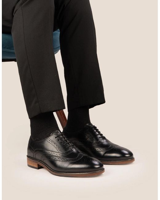 Oswin Hyde Black Winston Wide Fit for men