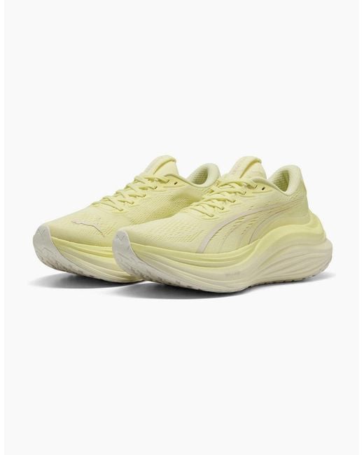 PUMA Yellow Magmax Nitro Wns Road Running Shoes