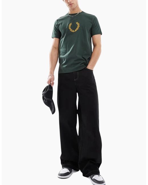 Fred Perry Green T Shirt Textured Laurel Wreath Logo Crew Neck Short Sleeve Summer Tee for men