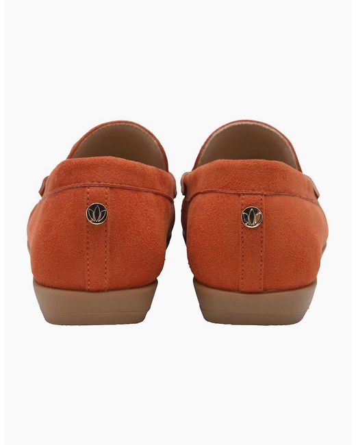 Lotus Red Coma Loafers
