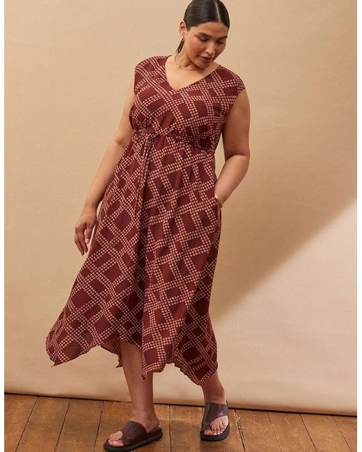 Live Unlimited London Brown Geo Print V Neck Hanky Hem Dress