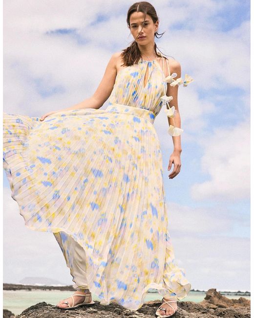 Ro&zo White Allegra Watercolour Floral Pleated Maxi Dress