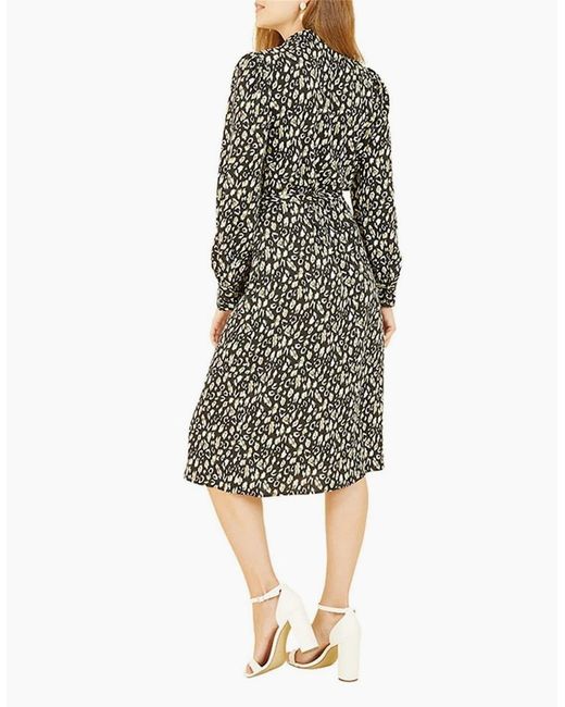 Yumi' Black Leopard Collared Neck Midi Dress