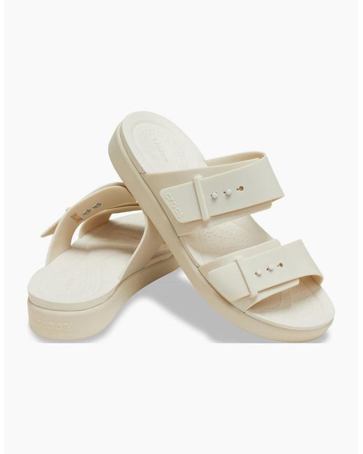 CROCSTM White Brooklyn Buckle Sandstone Sandals
