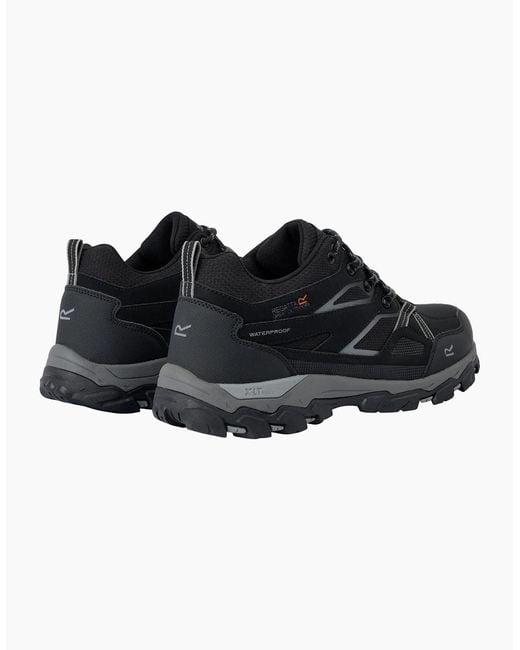 Regatta Black Holcombe 3 Low Walking Boots for men