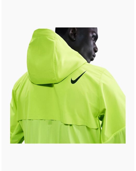 Nike Green Stormfit Jkt Sn54 for men