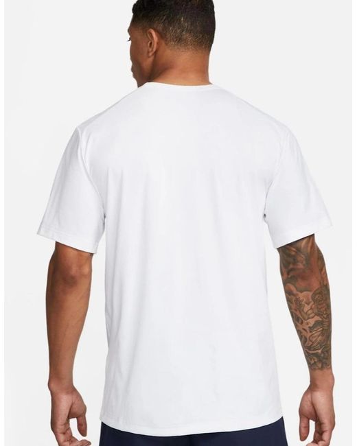Nike White Hyverse Dri-Fit Uv Fitness Sportswear T Shirt for men