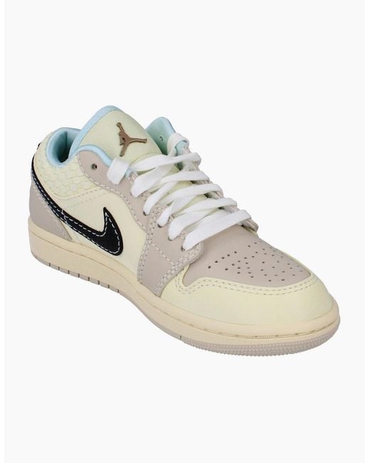 Nike White Air Jordan 1 Low Se Trainers Hq3440 101
