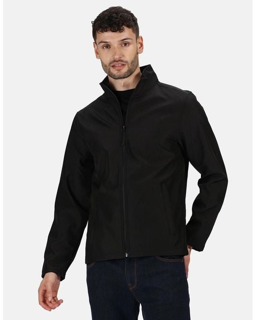 Regatta Black Professional Lightweight Soft Shell Jacket for men