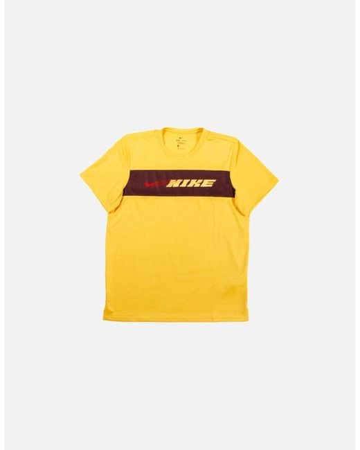 Nike Yellow Dri-Fit Sport Clash Superset Training T-Shirt for men