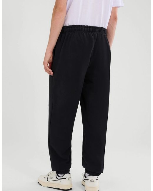 Ellesse Black Orvinio Jog Pant for men