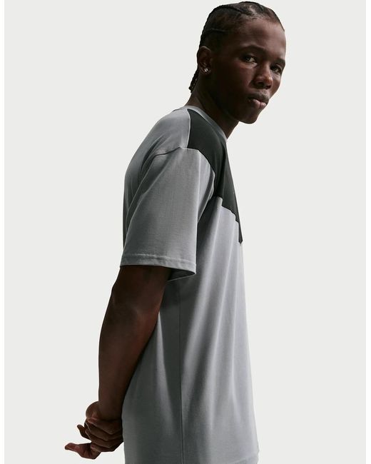 Nike Gray Sportswear T-Shirt/ Logo for men