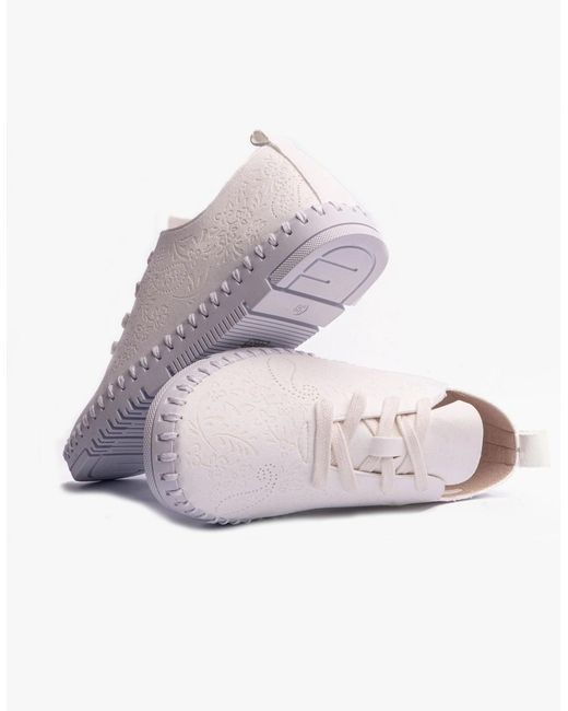 Lotus White Alicja Shoes