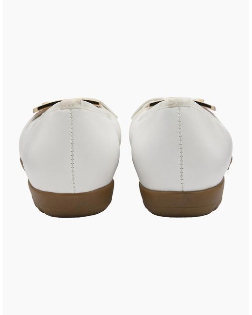 Lotus White Tandy Pumps
