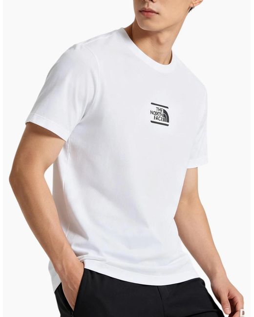 The North Face White T Shirt Centre Logo Crew Neck Short Sleeve Cotton Summer Tee for men