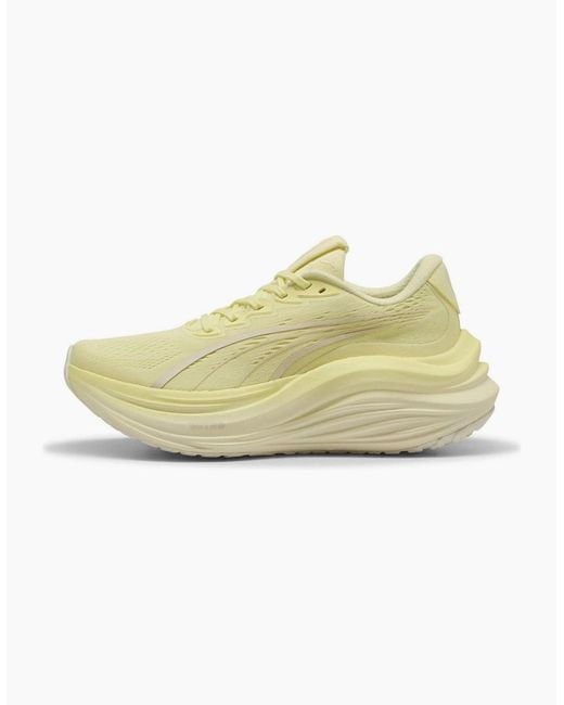 PUMA Yellow Magmax Nitro Wns Road Running Shoes