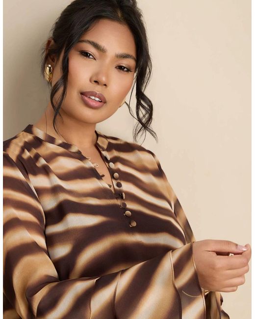 Live Unlimited London Brown Abstract Print Ruffle Blouse
