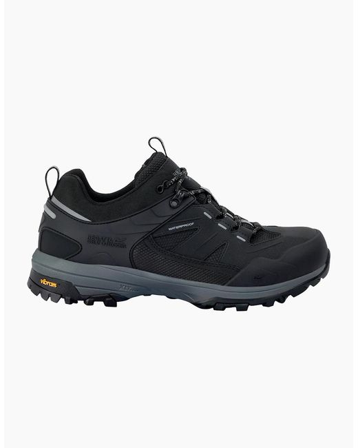 Regatta Black Regen Low Walking Boots for men