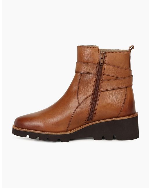 Lotus Brown Emberlynn Ankle Boots