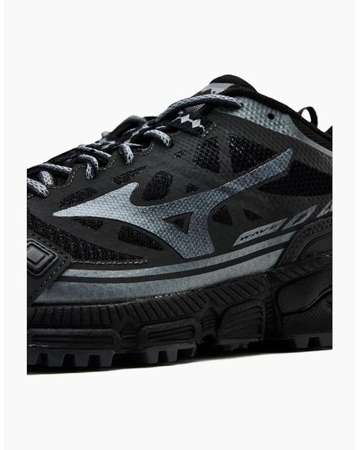 Mizuno Black Daichi Ls/Metallic/Iron Gate Trainers