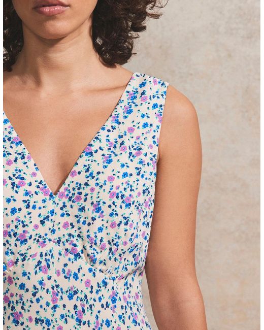 Ro&zo Gray Ditsy-Print V-Neck Midi Dress