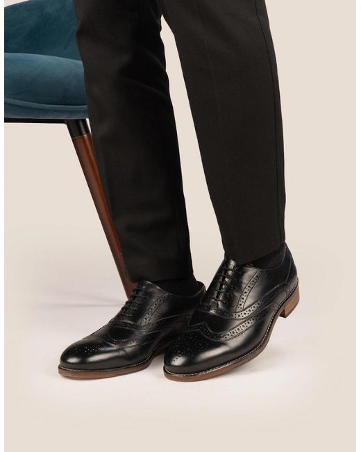 Oswin Hyde Black Winston Wide Fit for men