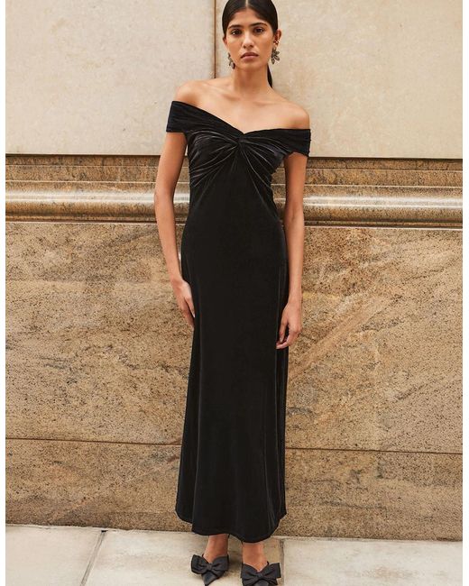 Ro&zo Black Petite Lia Velvet Off The Shoulder Dress