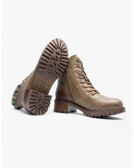 Lotus Natural Hickory Boots Taupe