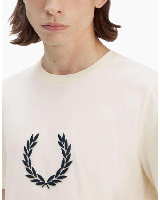 Fred Perry White T Shirt Textured Laurel Wreath Logo Crew Neck Short Sleeve Summer Tee for men