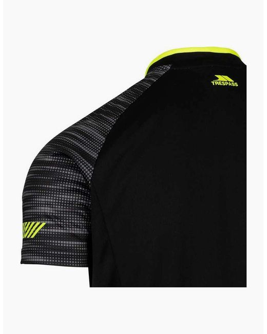 Trespass Black Hazzel Tp75 Active Cycling Jacket for men