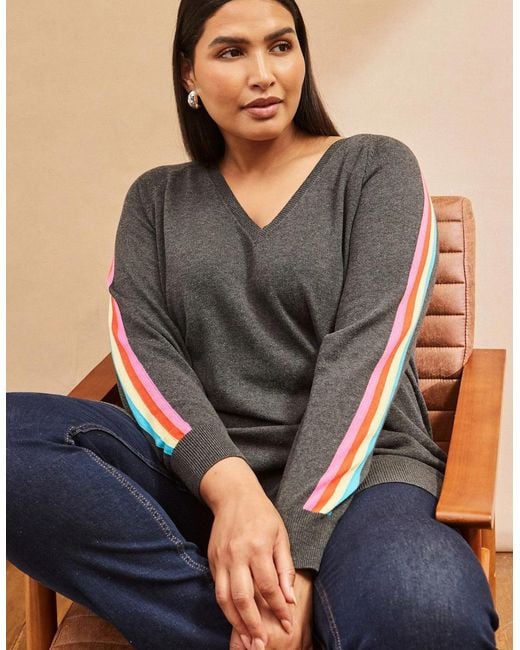 Live Unlimited London Gray Knit V-Neck Contrast Stripe Jumper