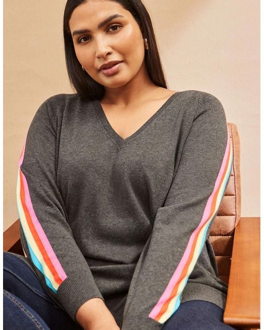 Live Unlimited London Gray Knit V-Neck Contrast Stripe Jumper