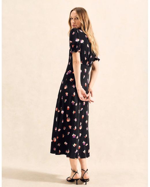Ro&zo Black Pansy Print Shirred Cuff Midi Dress