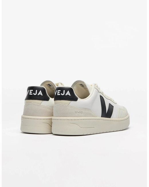Veja Multicolor V-90 Ot Leather Trainers for men