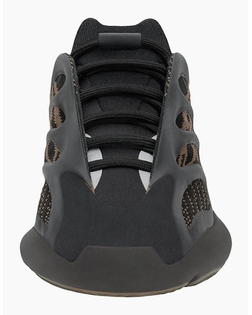 Yeezy Black 700 V3 Clay for men